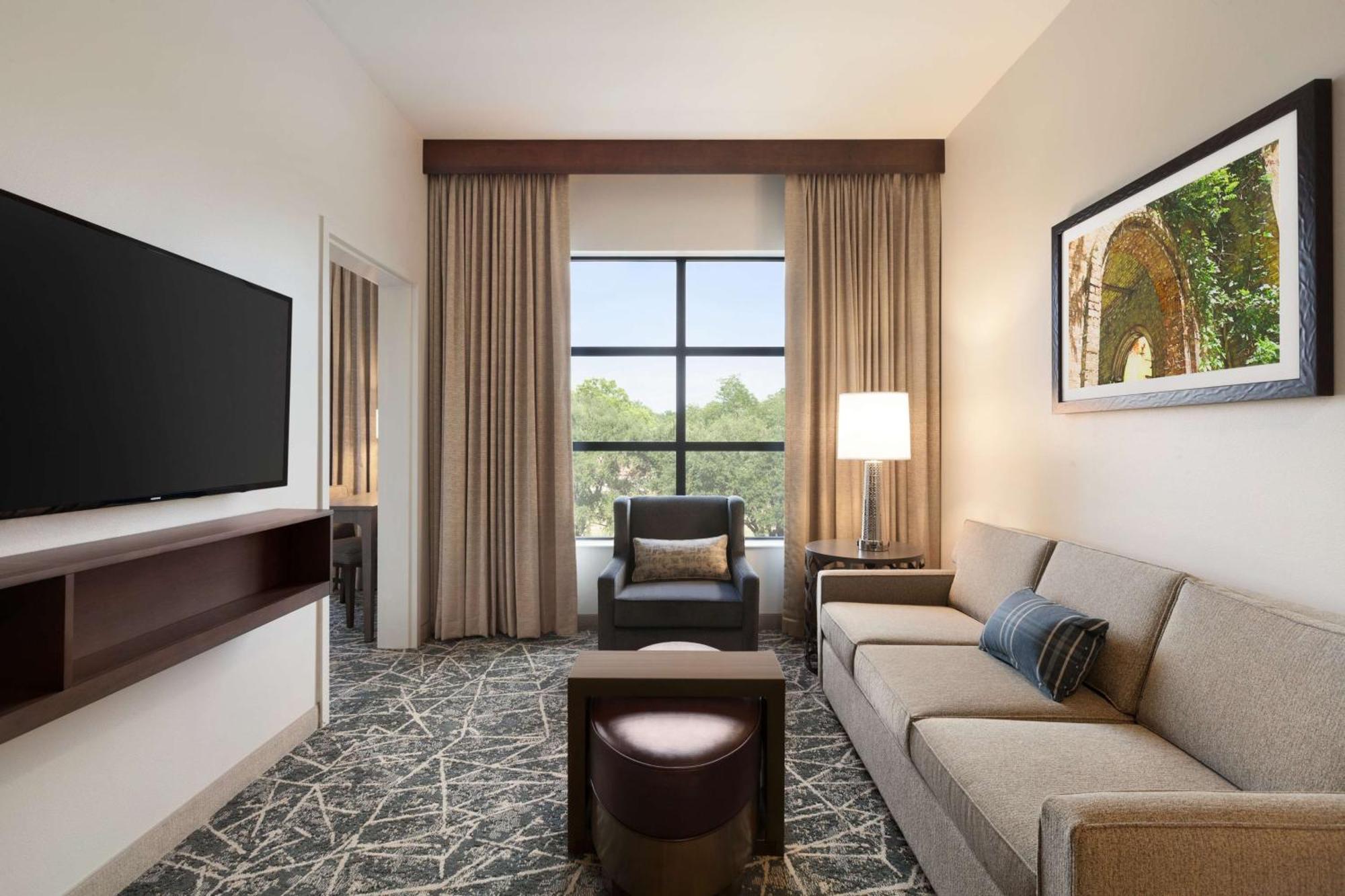 Embassy Suites San Antonio Brooks City Base Hotel & Spa Luaran gambar